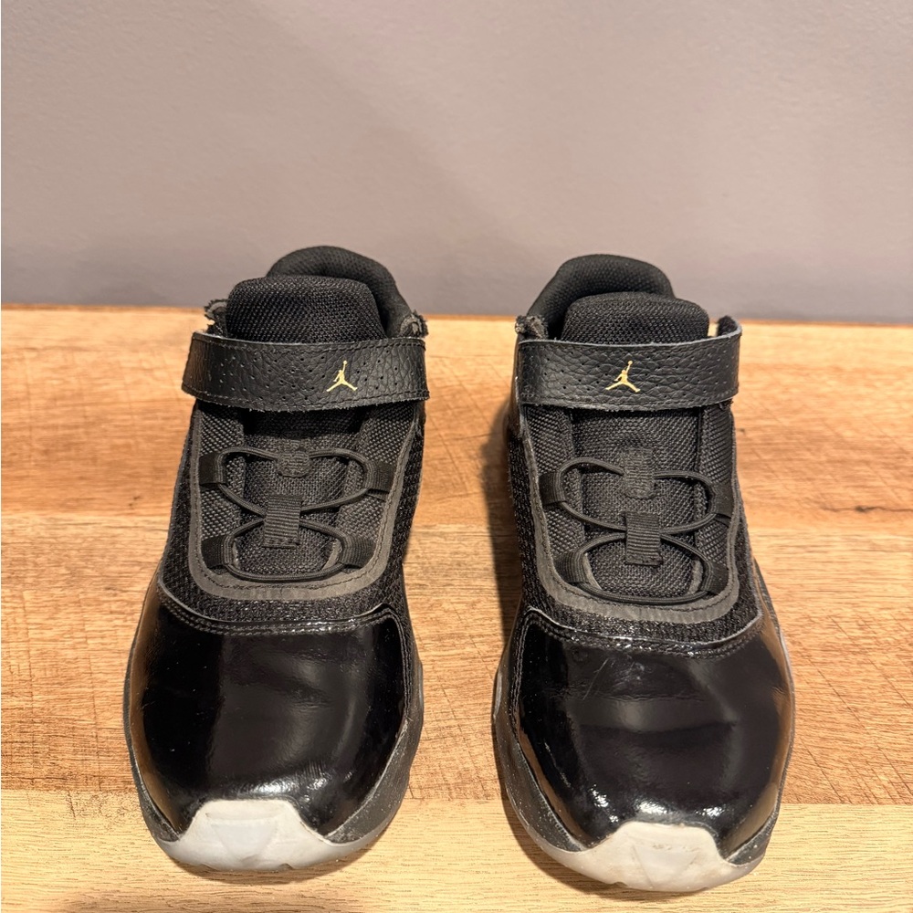 Jordan Kids Black and Gold Sneakers